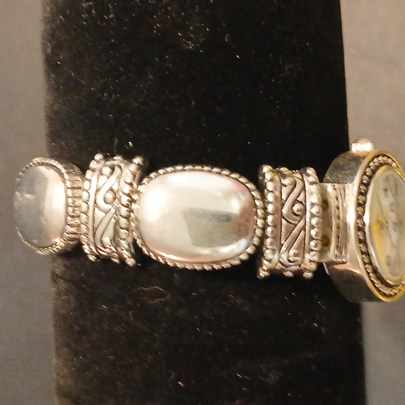 Chico's silver tone elastic wrist watch bracelet - Picture 2 of 9